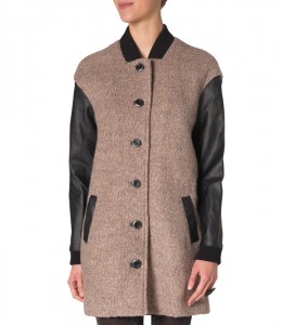 sélection de veste et manteau oversize avec des détails en simili-cuir ou vrai cuir