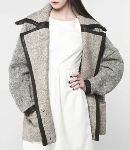 sélection de veste et manteau oversize avec des détails en simili-cuir ou vrai cuir