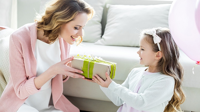 Quels cadeaux offrir à sa petite fille ?