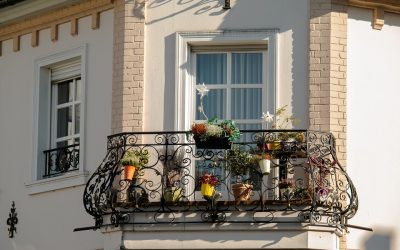 Idées d’aménagement : 3 conseils pour décorer un petit balcon